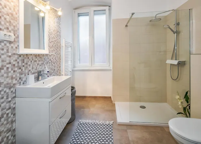 Center Secession Charm Near National Theatre アパート *