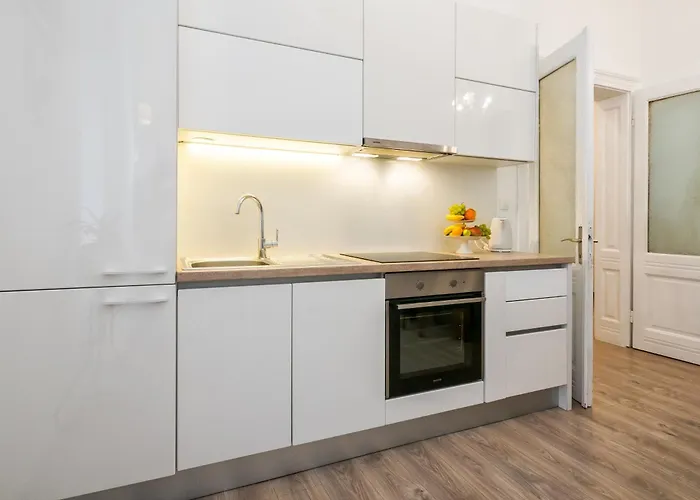 Center Secession Charm Near National Theatre