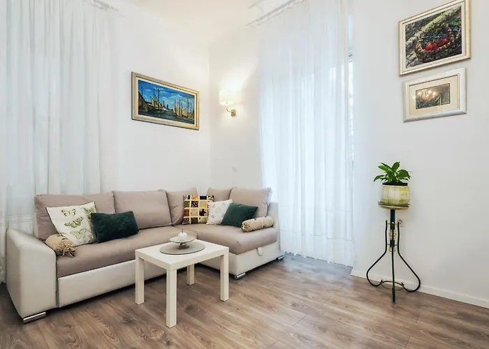 Center Secession Charm Near National Theatre アパート *